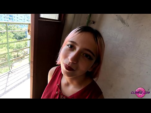 ❤️ Ikasle sentsuak arrotz bat zurrupatzen du kanpoaldean - Cum On His Face ️❌ Super sexua %eu.porncomixone.ruan